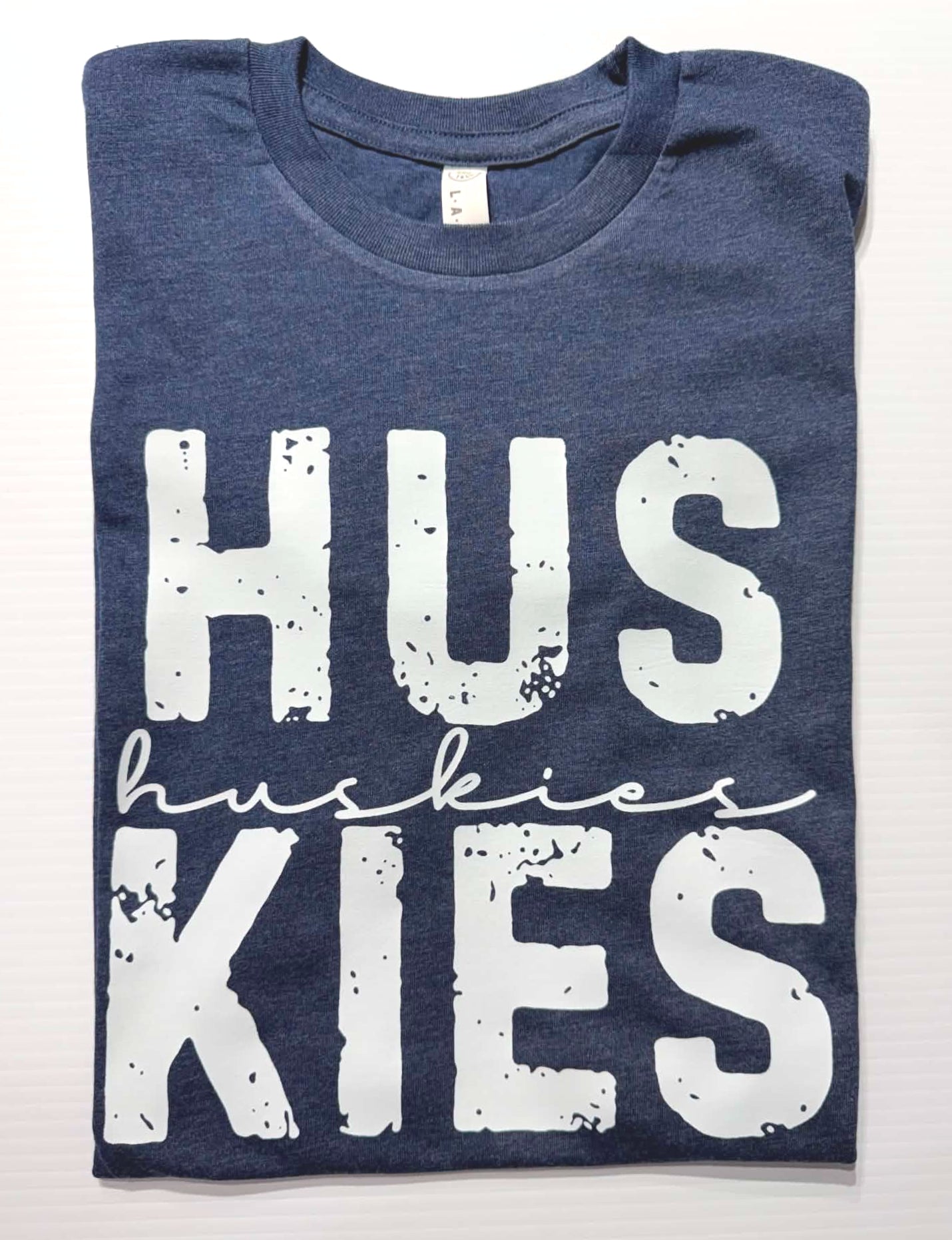 Huskies Team Graphic T-Shirt